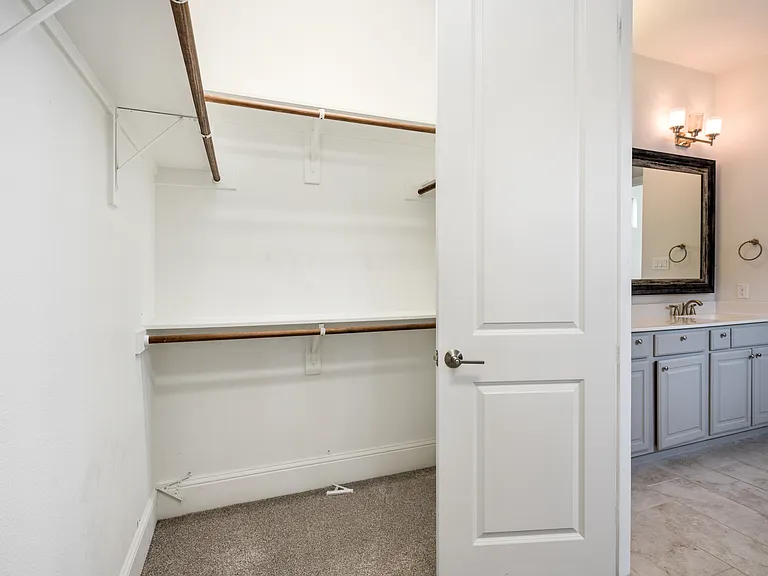 301 Ridgewood Dr — Photo 9