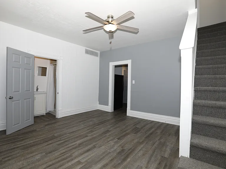 721 Guilford St #A — Photo 2