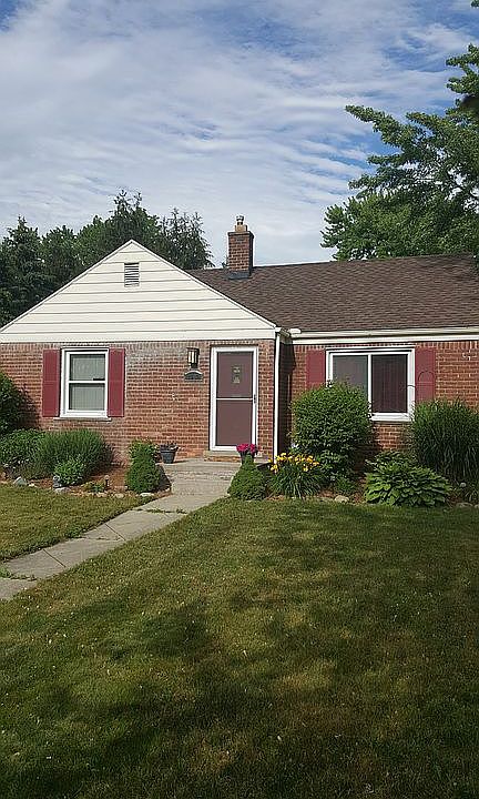 2nd image of 2060 Ellwood Ave