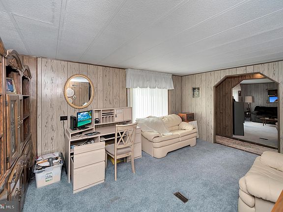 5th image of 6705 Fisher Dr