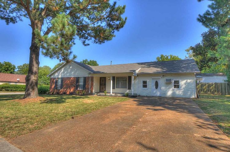 1st image of 2096 Whitebark Dr