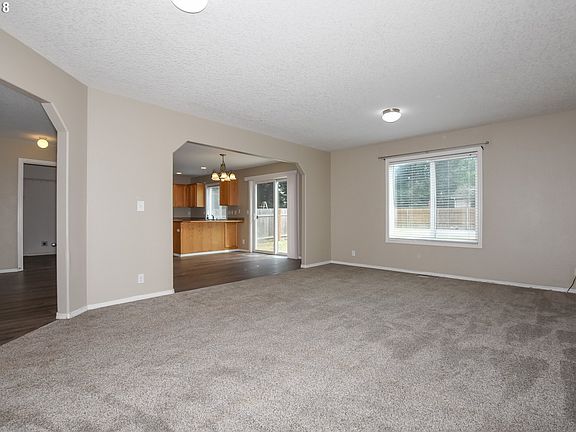 4th image of 13905 NE 52nd St