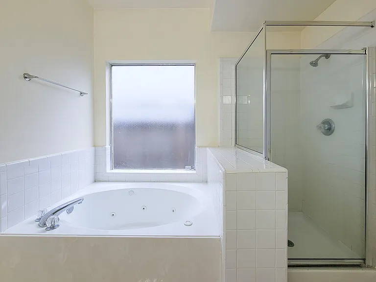 14938 Brightbrook Dr — Photo 16