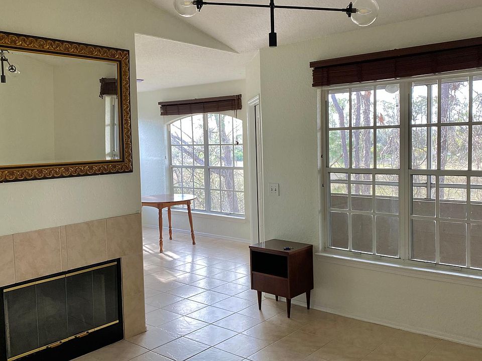 Empty Living Room