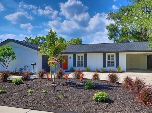3307 Nakora Dr, Tampa, FL 33618