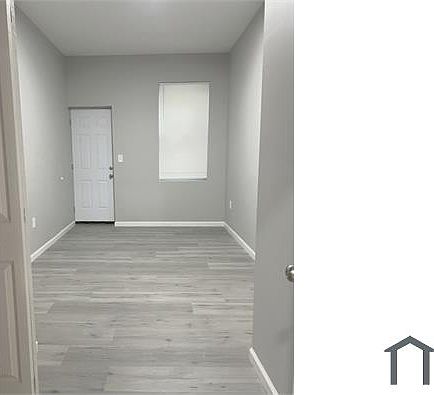 1st image of 812 Appleton St