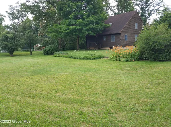 389 Mohawk Drive, Fonda, NY 12068