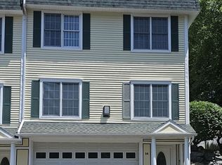 14 Dansereau Pl #14, Middleton, MA 01949