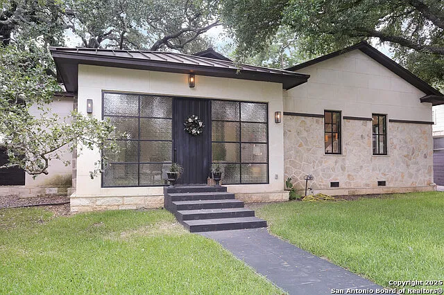 4 bed, 4.5 bath, 2418 sqft, $6,800 — Photo 2