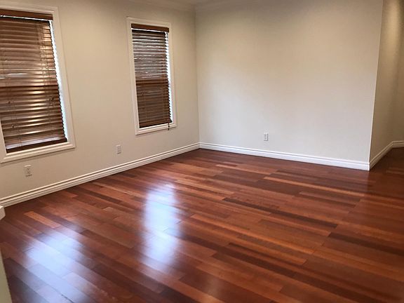5th image of 230 San Benito Ave
