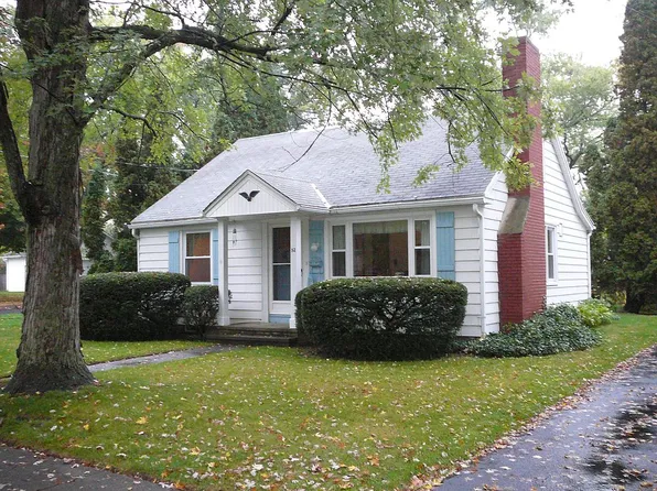 52 N Willow St, East Aurora, NY 14052