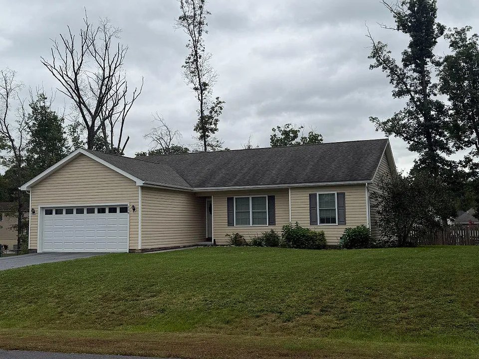 238 Basin Dr