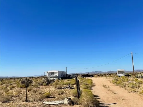 8711 W Horizon Rd, Golden Valley, AZ 86413