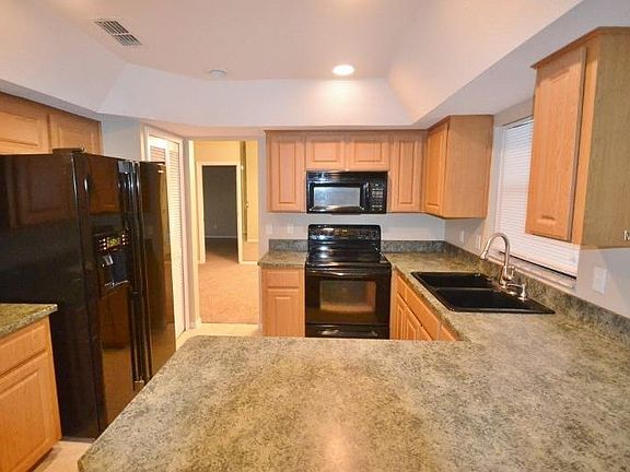 4th image of 8229 Wellsmere Cir