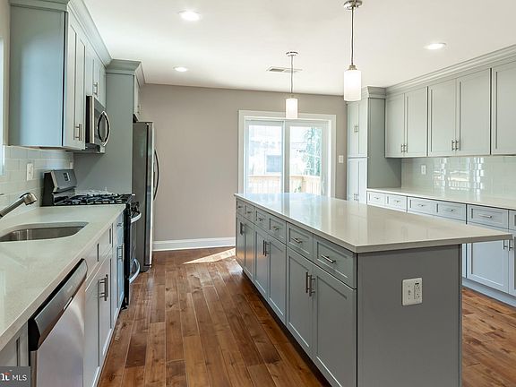 3rd image of 6223 Osage Ave
