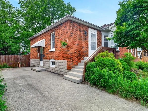 78 E 14th St, Hamilton, ON L9A 4B5