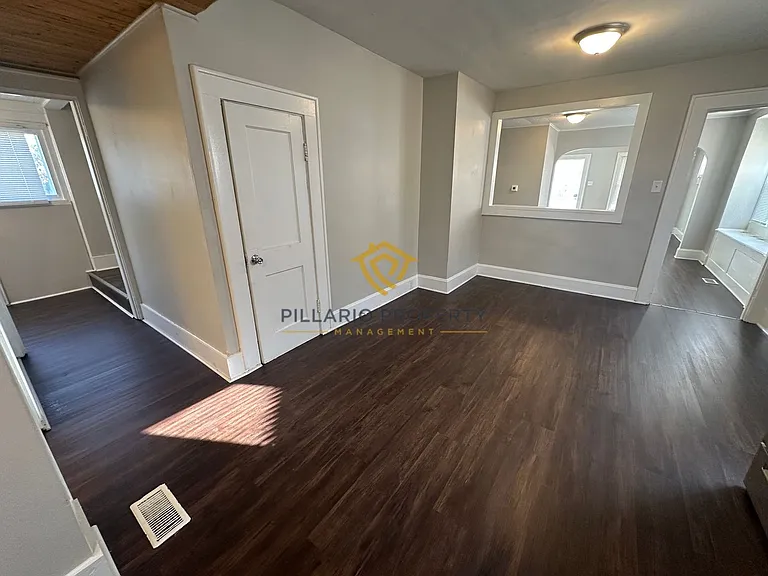 1528 E Tabor St — Photo 19