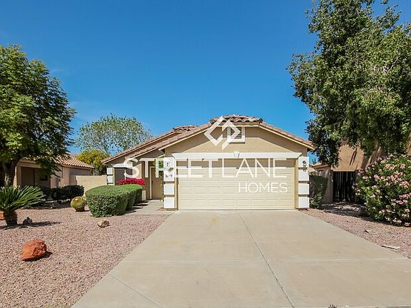 2nd image of 2082 E Palomino Dr