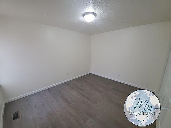 mini_Bedroom_3_10022025