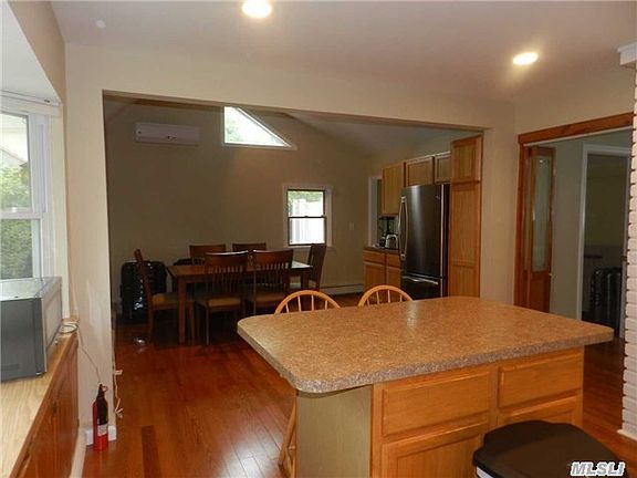 3rd image of 45 Twig Ln