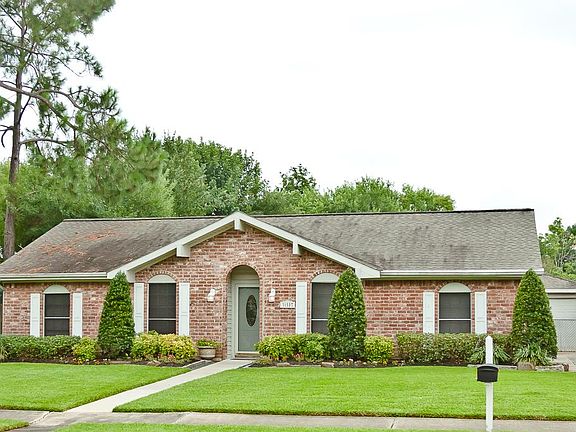 3rd image of 11507 Dorrance Ln