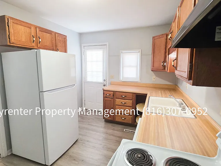 9307 E 15th St S — Photo 7