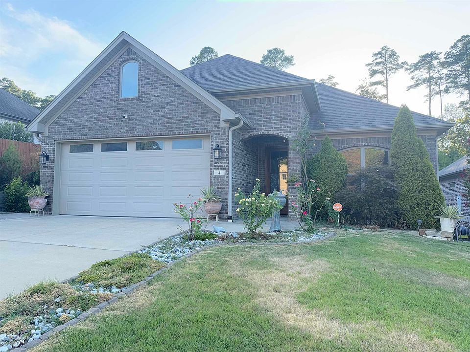 1st image of 4 Piper Ln