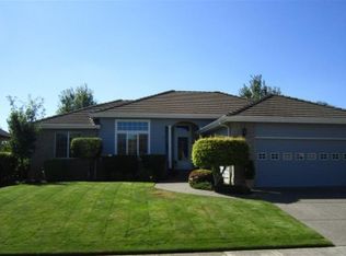 6296 Nicklaus Loop N, Keizer, OR 97303