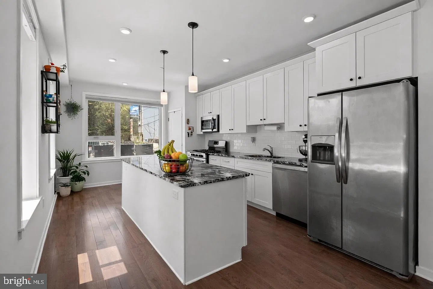 2 bed, 2.0 bath, 1214 sqft, $2,195 — Photo 3