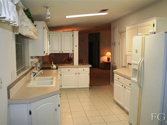 5th image of 9695 Sugarberry Way