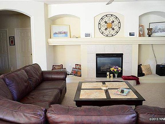 3rd image of 180 Sageglen Dr