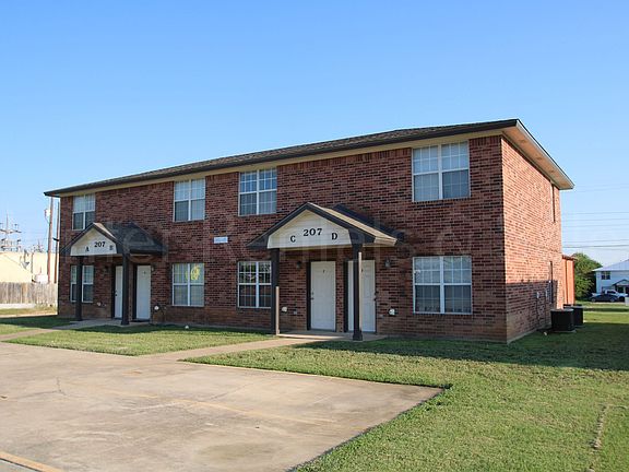 3rd image of 207C Lydia Dr