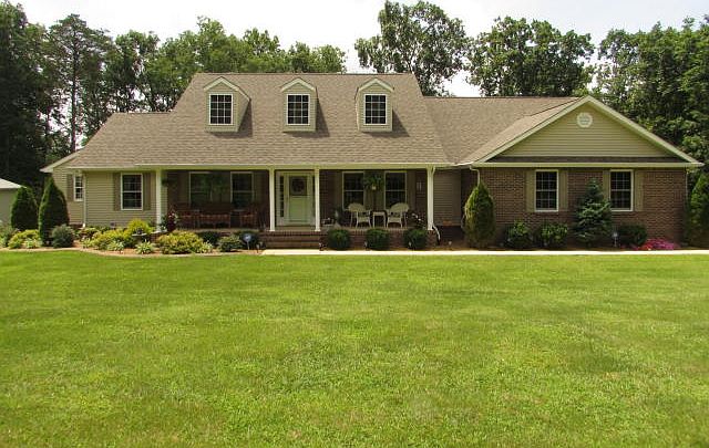 1st image of 362 W Creek Dr