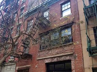 225 E 21st St, New York, NY 10010