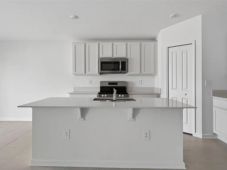 5161 Green Belt Dr — Photo 6
