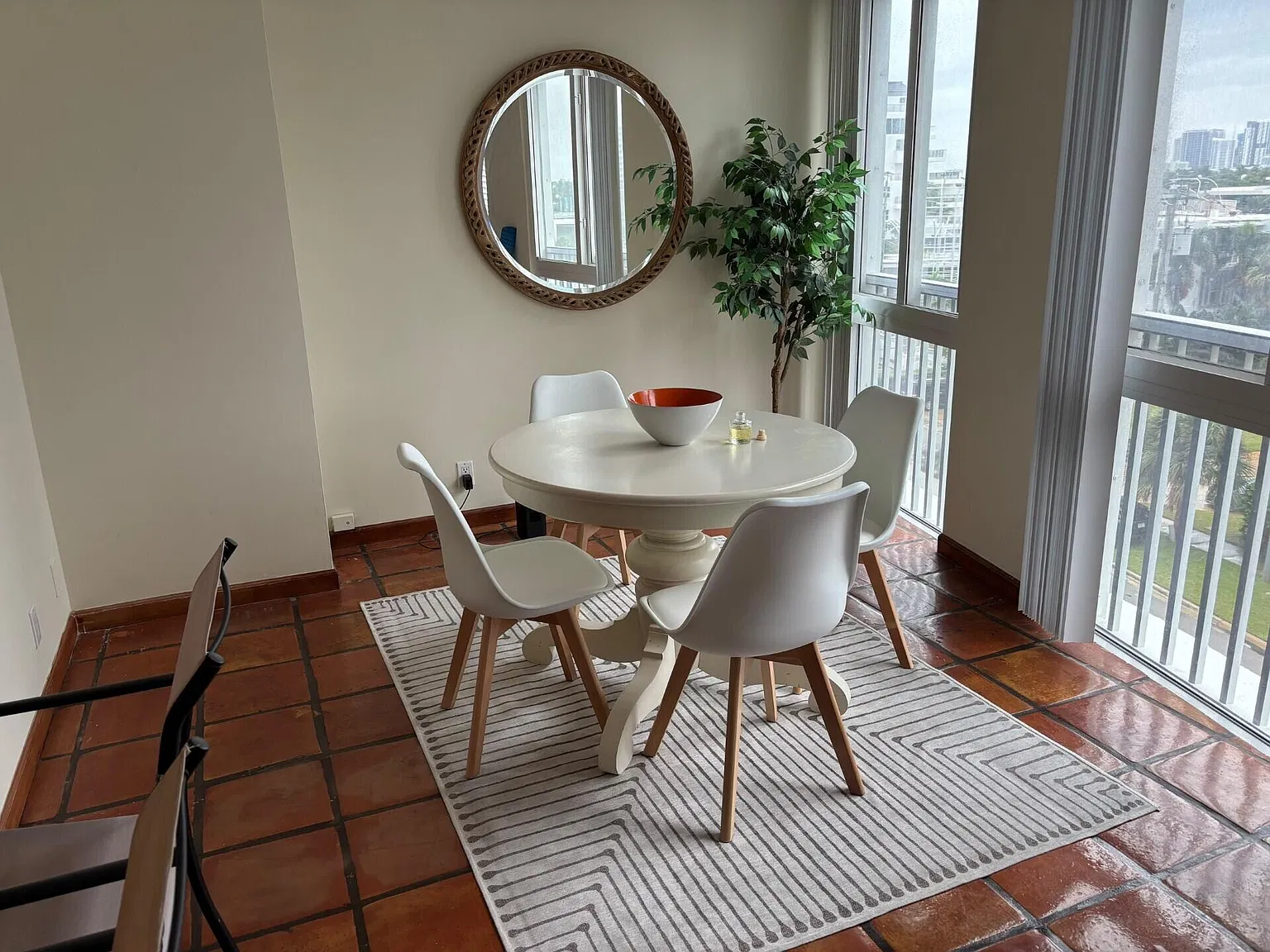720 Bayshore Dr — Photo 3