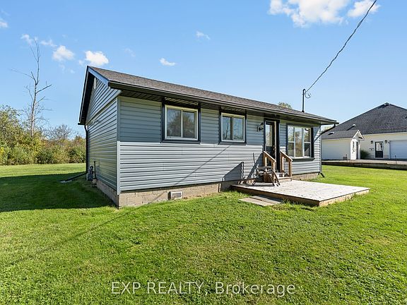 2nd image of 412 Windmill Point Rd N