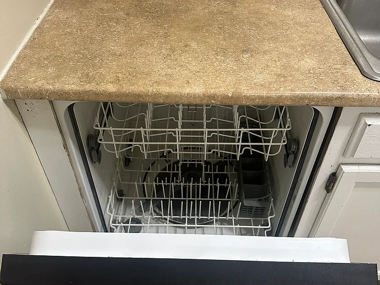 708 Dondee Dr #5 — Photo 4