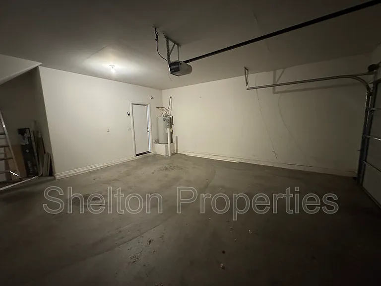 17229 W Caribbean Ln — Photo 17