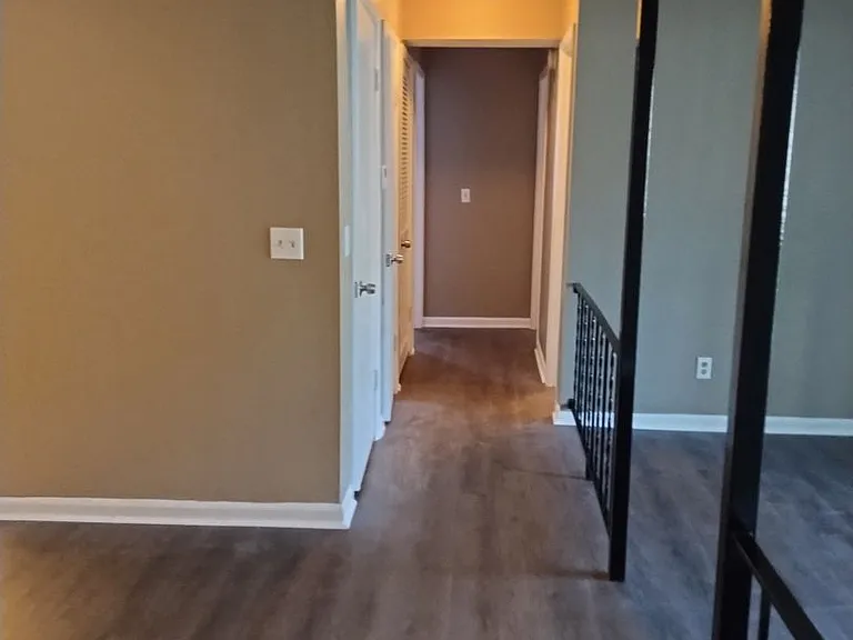 103 Forest Rd — Photo 1