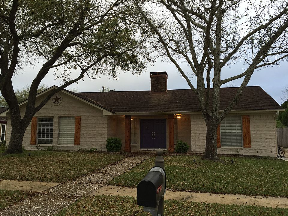 2nd image of 14922 Brookpoint Dr