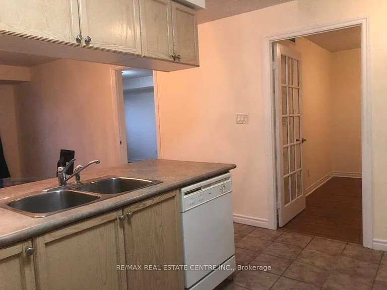 3880 Duke Of York Blvd #2409 — Photo 4