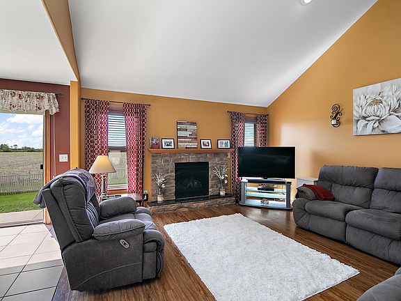 3rd image of 14816 Carey St #A
