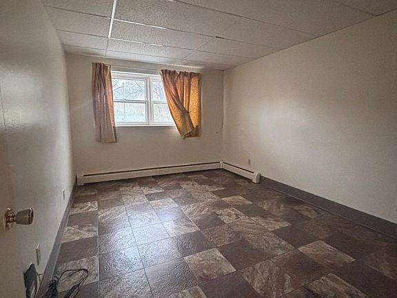 5th image of 625 Maple St APT 2