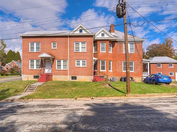 4th image of 806 Jefferson Ave N