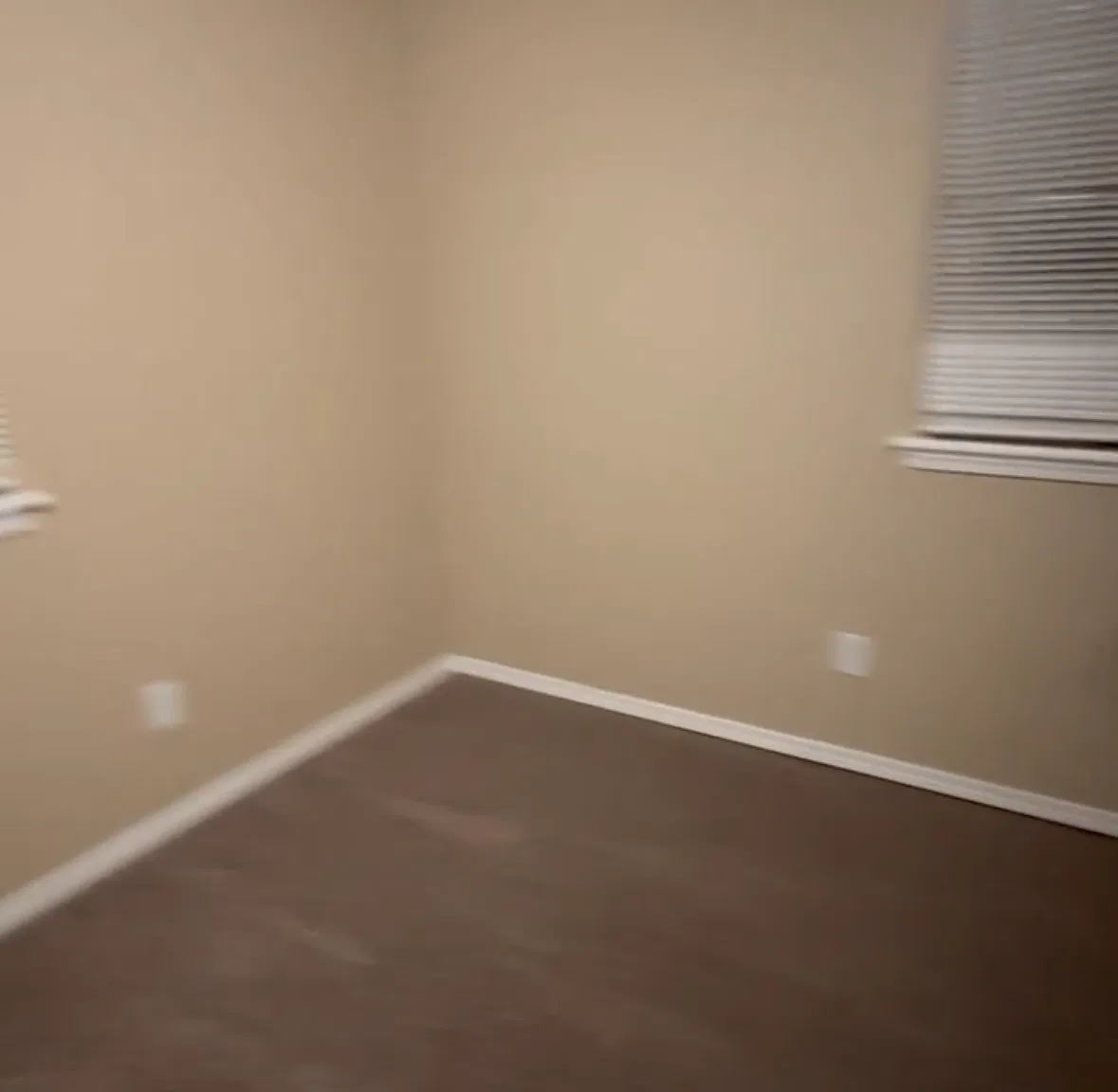 5 bed, 1486 sqft, $1,400 — Photo 1