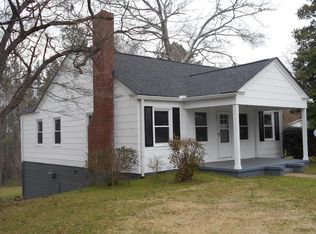48 Dairy St, Ware Shoals, SC 29692