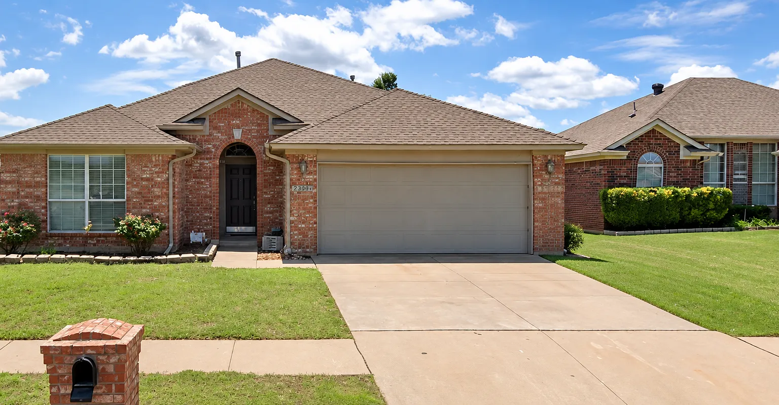 3 bed, 1450 sqft, $1,750 — Photo 1