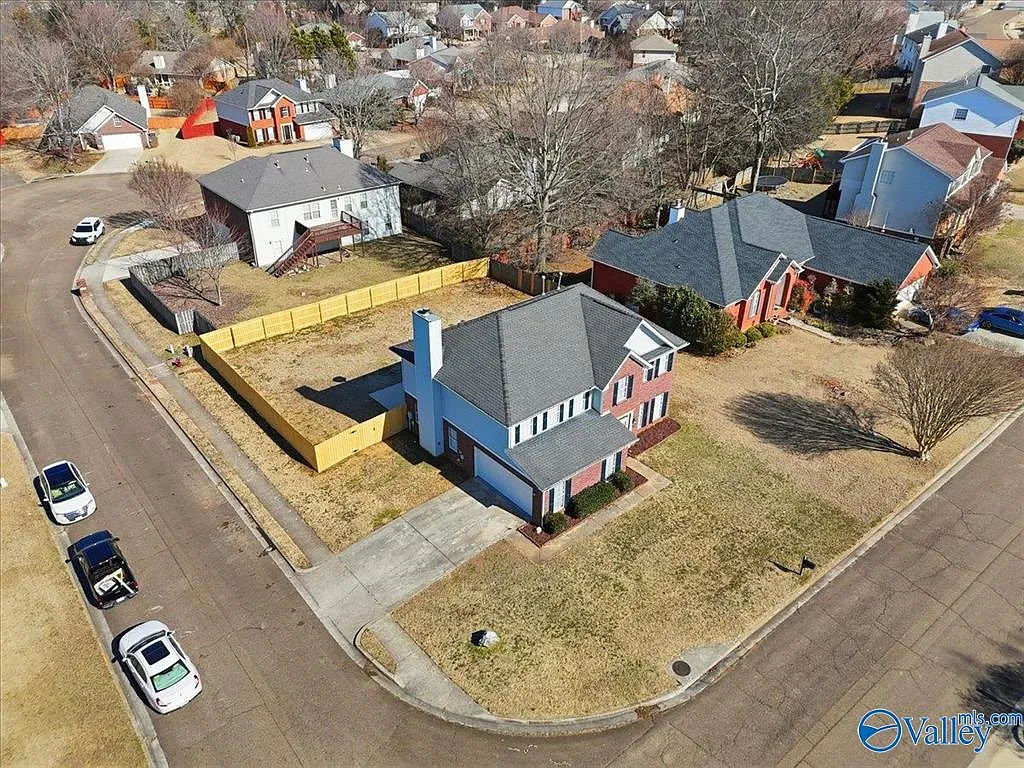 4 bed, 2800 sqft, $3,125 — Photo 3