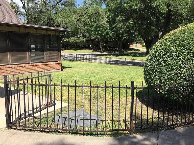 7351 Tamarack Rd — Photo 25